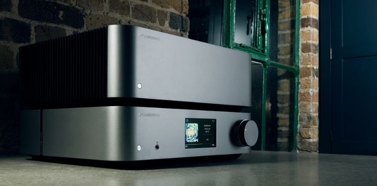 Cambridge Audio Edge W Review: A Powered Amplifier